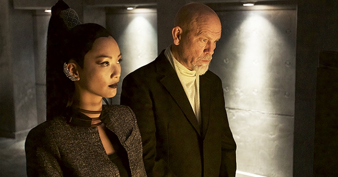 \"100 лет\": специальный фильм Джона Малковича и Роберта Родригеса