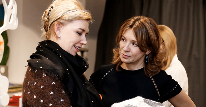 \"Парашютистки\" в галерее \"Шалтай-Болтай\"