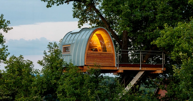 Как в детстве: домик на дереве от немецкого бюро Baumraum