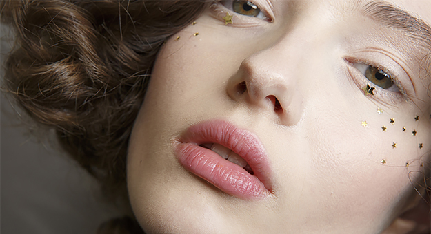 Красота в деталях: образ с показа Christian Dior Couture