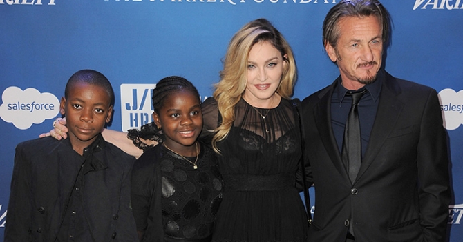 Благотворительный вечер Шона Пенна в Беверли-Хиллз