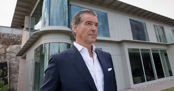 Пирс Броснан в новом фильме об искусственном интеллекте