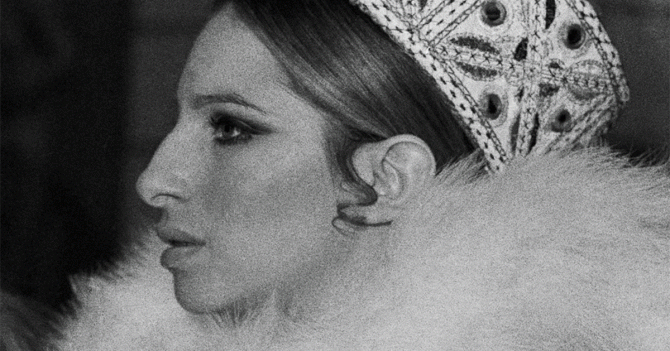 Звезда родилась: стиль, неравнодушие, принятие себя — за что мы любим Барбру Стрейзанд