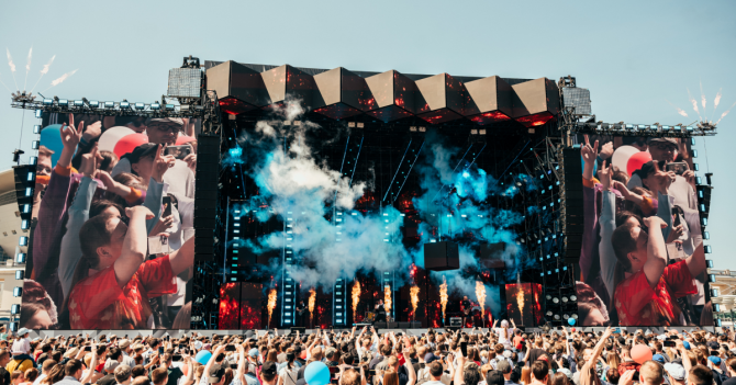 У «Газпром Арены» состоялся масштабный спортивно-музыкальный фестиваль