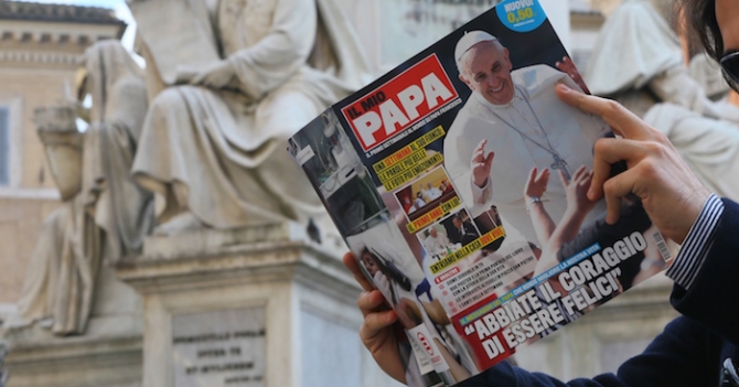 А было ли селфи? Папа Римский и его снимок в официальном Instagram Ватикана