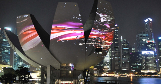 Музей науки и искусств в Сингапуре превратился в инсталляцию
