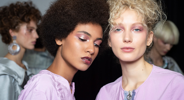 Как повторить макияж в розовой гамме с показа Giorgio Armani