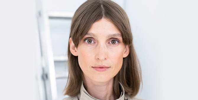 Как повторить макияж со стразами на лице с показа TSUM Fashion Show