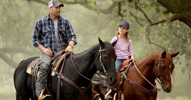 Джеймс Франко и Джейсон Стэтхем в \"Последнем рубеже\"