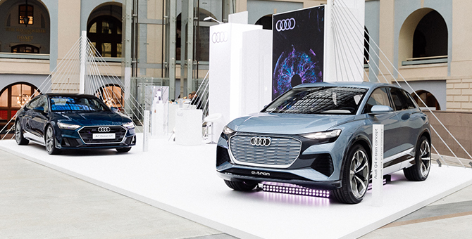 Что объединяет искусство и технологии? Разбираемся на примере Audi и Cosmoscow