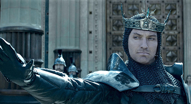 Вышел трейлер «Меча короля Артура» с Чарли Ханнэмом и Джудом Лоу