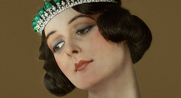 Обзор Buro 24/7: выставка «Элегантность и роскошь ар-деко» в Музеях Кремля