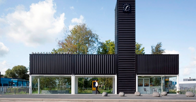 Автобусные остановки из морских контейнеров