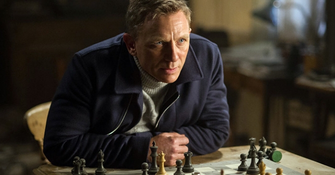 Джеймс Бонд: спасибо, что живой