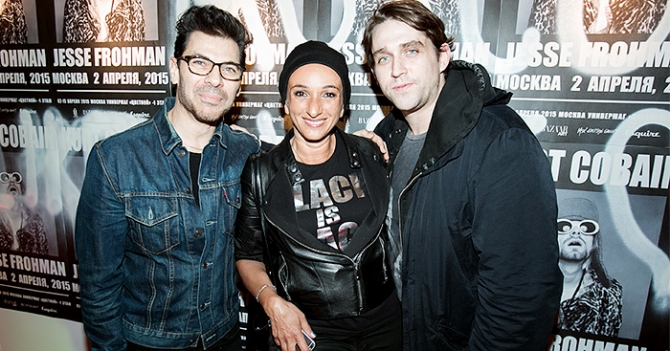 Открытие выставки, посвященной Курту Кобейну