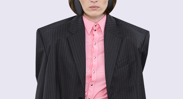 Тенденции-2017: пиджаки с объемными плечами