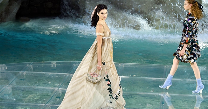 Обзор Buro 24/7: Fendi Couture, осень-зима 2016