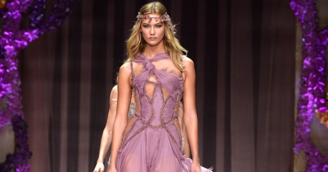 Неделя высокой моды в Париже: Atelier Versace, осень 2015