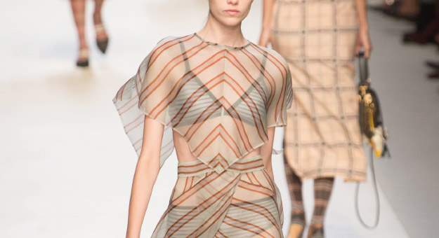 Fendi, весна-лето 2018 — обзор Buro 24/7