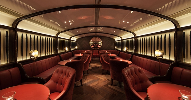 Почти как Нарния: тайный гонконгский бар в магазине авторских зонтиков