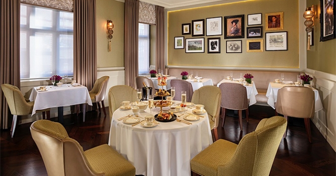 Том Круз на кухне нового ресторана в Taj 51 Buckingham Gate Suites and Residences