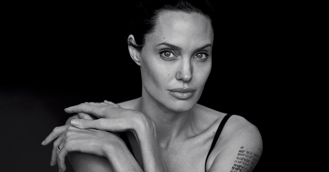 Для обложки WSJ.: Анджелина Джоли в объективе Питера Линдберга