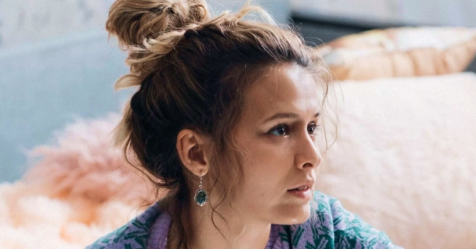 Настя, разберись: что не так с попыткой совместить феминизм и психологию в новом сериале «Кинопоиска»