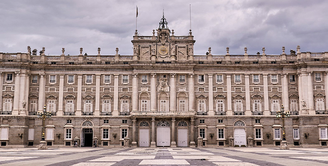 Коронавирус в Испании: самый жесткий карантин в Европе и первые послабления в начале мая