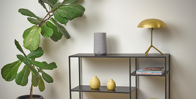 Из церкви через плеер и обратно в винил: как менялось восприятие музыки с древности до наших дней