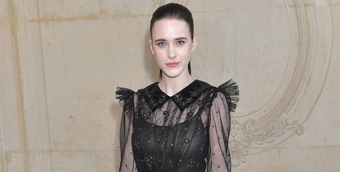 20 светских выходов Рэйчел Броснахэн из «Удивительной миссис Мейзел»