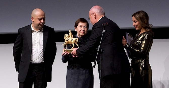 Мировая премьера фильма Алексея Германа \"Трудно быть Богом\" в Риме