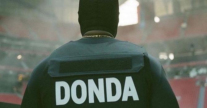 Психология, капитализм и Бог — почему нужно послушать альбом Канье Уэста Donda прямо сейчас и чего от него не стоит ожидать