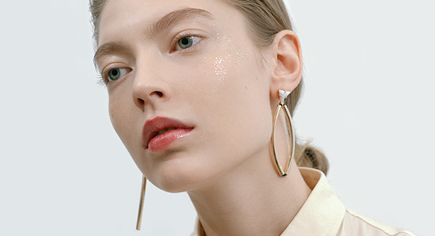 6 вариантов макияжа с блестками