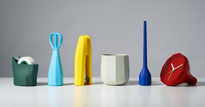 Не скучаем в офисе: 7 предметов, способных скрасить рабочие будни