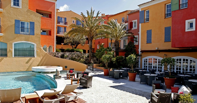 Живая легенда: отель Byblos Saint-Tropez