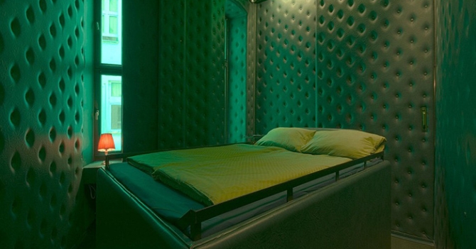 Propeller Island City Lodge: самый странный отель Берлина