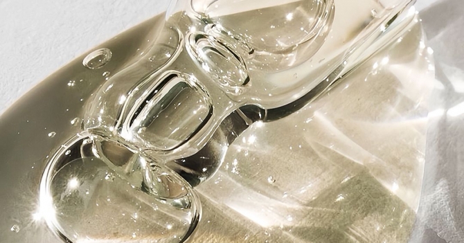 Для сияющей фарфорой кожи: 10 гелевых ночных масок