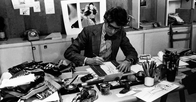 \"Зеркало и секреты\": еще одна книга об Иве Сен-Лоране