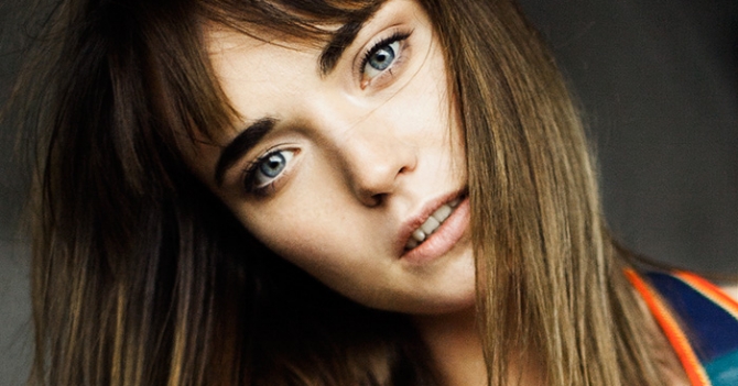 Алена Константинова в съемке Buro 24/7 x Tommy Hilfiger