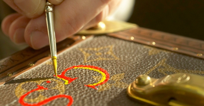 Louis Vuitton открыл в Париже pop-up магазин L'Aventure