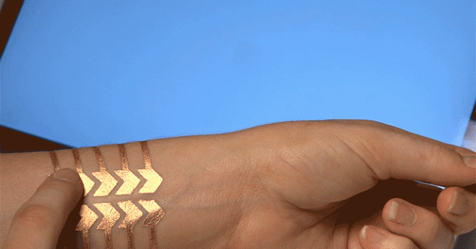 Временные татуировки для управления смартфоном