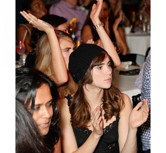 За новый цвет!