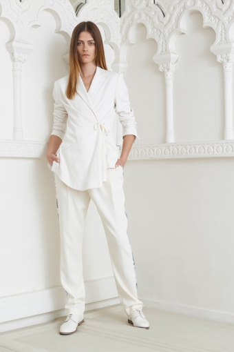 За Anne Valerie Hash!