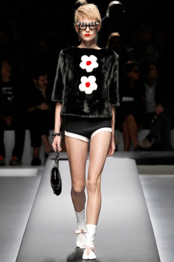 За микрошорты!