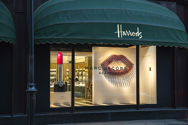 Marc Jacobs посвятил помаду принцессе Шарлотте