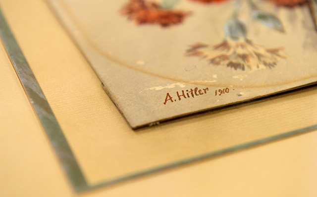 Картины кисти Адольфа Гитлера ушли с молотка