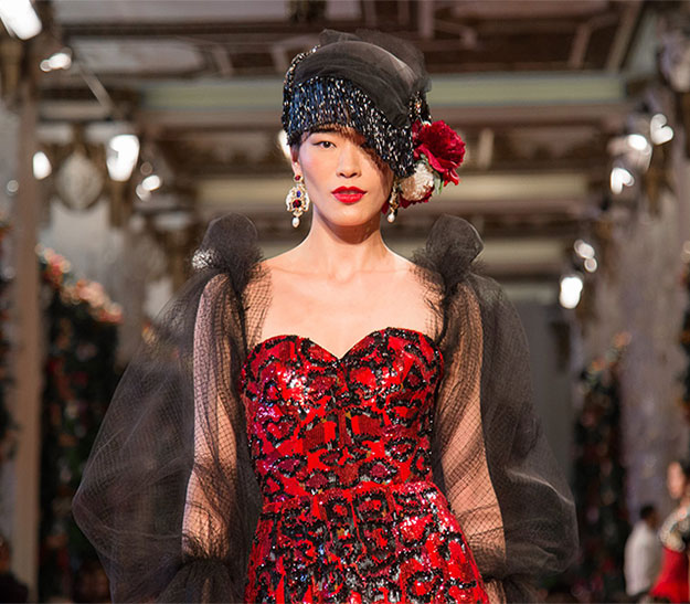 В Гонконге прошел показ кутюрной коллекции Dolce & Gabbana