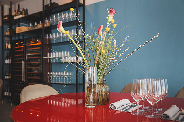 Max's Beef for Money: ресторан — мясная лавка на Патриках