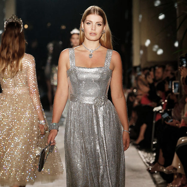 Племянница принцессы Дианы прошлась по подиуму на показе Dolce & Gabbana