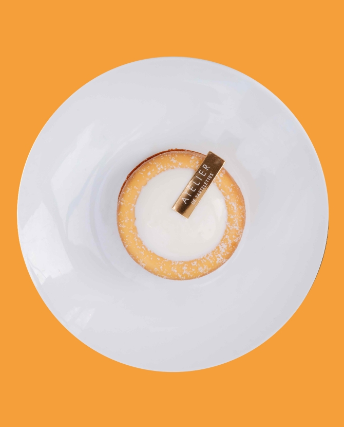 Новости ресторанов: канеле с угрем, вафли с говядиной и тарт с инжиром